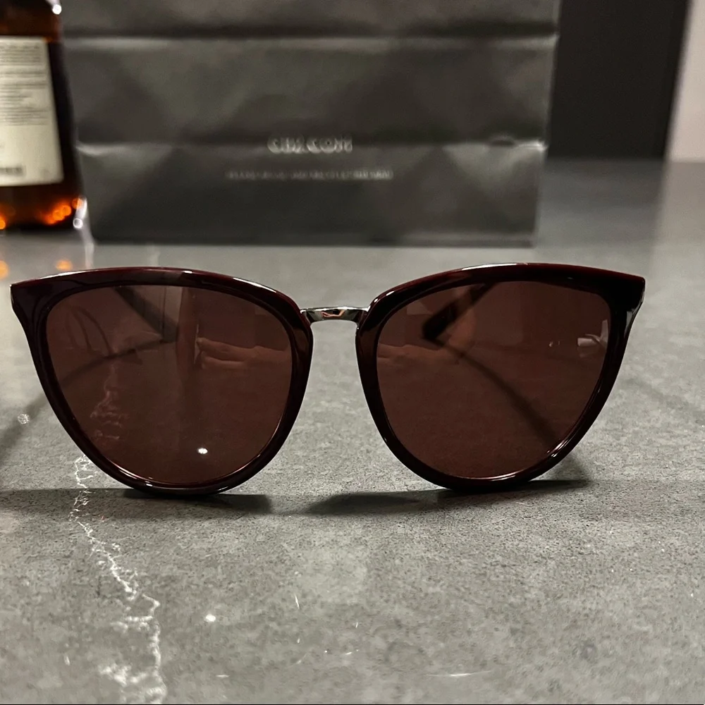 COACH SUNGLASSES - Picture 4 of 5